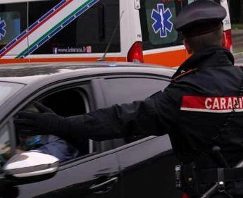 Ambulanza e carabinieri - Ipa