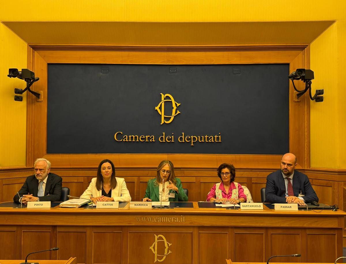 Roma, presentato alla Camera documento 'Diagnosticare per trattare in oncologia'